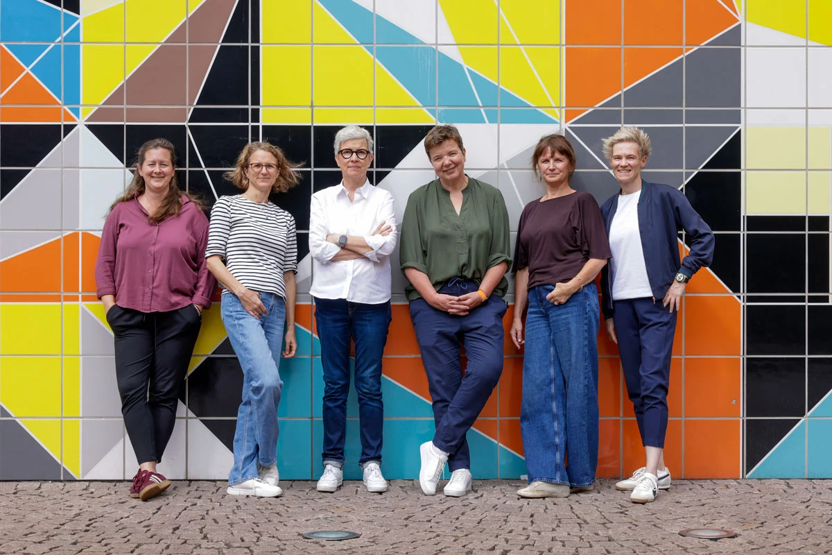 Sechs erfahrene Kommunikationsexpertinnen.
